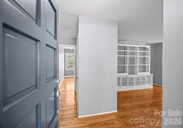 Photo 3 of Single family home for sale at 511 Morning Dale Rd, Matthews, NC 28105 | MLS# 4420407 | Listing updated on 2026-10-07