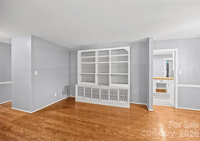 Photo 3 of Single family home for sale at 511 Morning Dale Rd, Matthews, NC 28105 | MLS# 4420407 | Listing updated on 2026-10-07