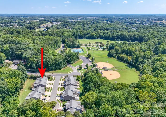Photo 3 of Townhouse for sale at 106 Sherman Oaks Ln, Mooresville, NC 28115 | MLS# 4420415 | Listing updated on 2026-09-22