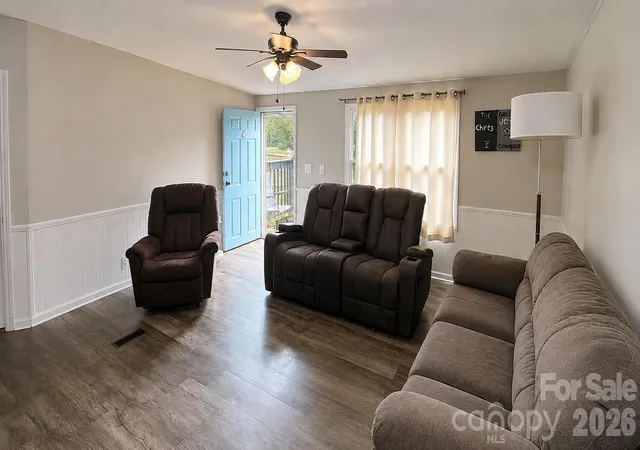 Photo 2 of Single family home for sale at 1868 Ellick Dr, Newton, NC 28658 | MLS# 4420428 | Listing updated on 2026-09-22