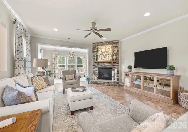 Photo 1 of Sale Pending at 738 Peach Valley Ln, Fort Mill, SC 29715 | MLS# 4420430 | Listing updated on 2026-09-21