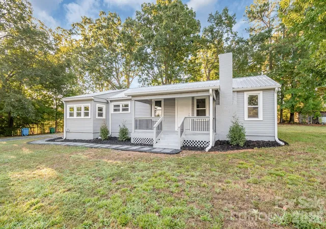 Photo 1 of Single family home for sale at 1356 Eastside Ave, Albemarle, NC 28001 | MLS# 4420435 | Listing updated on 2026-10-02