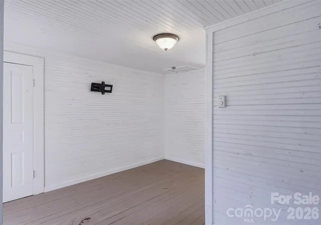 Photo 4 of Single family home for sale at 4156 Rocky Springs Rd, Hiddenite, NC 28636 | MLS# 4420463 | Listing updated on 2026-10-05