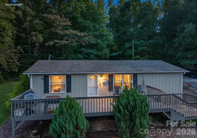 Photo 2 of Single family home for sale at 2437 S Rosedale Dr, Lenoir, NC | MLS# 4420476 | Listing updated on 2026-09-30