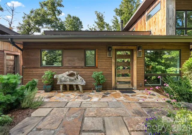 Photo 3 of Single family home for sale at 34 Bee Balm Way, Asheville, NC 28804 | MLS# 4420482 | Listing updated on 2026-09-30