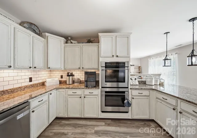 Photo 3 of Single family home for sale at 1360 Standing Oak Dr, Salisbury, NC 28146 | MLS# 4420485 | Listing updated on 2026-09-16