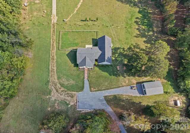 Photo 4 of Single family home for sale at 1360 Standing Oak Dr, Salisbury, NC 28146 | MLS# 4420485 | Listing updated on 2026-10-28