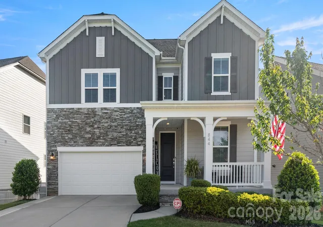 Photo 2 of Single family home for sale at 844 Neff Ct, Fort Mill, SC 29715 | MLS# 4420489 | Listing updated on 2026-09-20