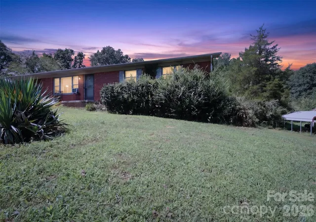 Single family home for sale at 521 Lee Dr, Shelby, NC 28152 | MLS# 4420520 | Listing updated on 2026-09-16
