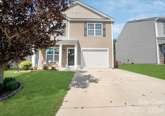 Photo 3 of Single family home for sale at 1057 Bolivia Dr, Gastonia, NC 28054 | MLS# 4420557 | Listing updated on 2026-09-25