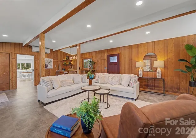 Photo 4 of Single family home for sale at 240 N Country Clb Dr, Cullowhee, NC 28723 | MLS# 4420561 | Listing updated on 2026-09-28