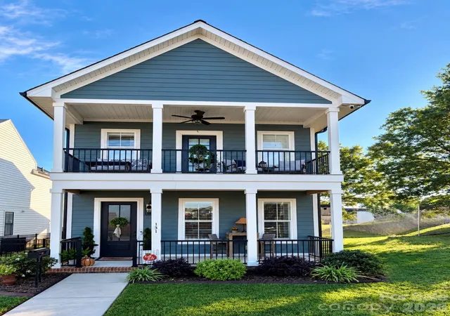 Photo 1 of Single family home for sale at 131 W F St, Kannapolis, NC 28081 | MLS# 4420565 | Listing updated on 2026-10-14