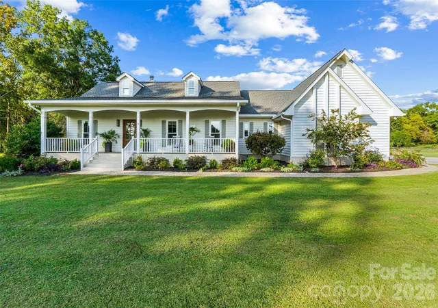 Photo 3 of Single family home for sale at 2298 Willow Crk Rd, Rock Hill, SC 29730 | MLS# 4420567 | Listing updated on 2026-10-08