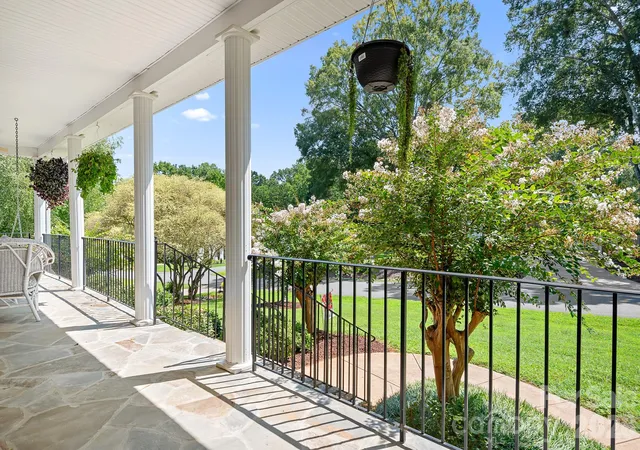 Photo 4 of Single family home for sale at 684 Millswood Dr, Mooresville, NC 28115 | MLS# 4420610 | Listing updated on 2026-09-08