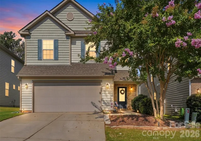 Photo 1 of Single family home for sale at 1727 Trentwood Dr, Fort Mill, SC 29715 | MLS# 4420632 | Listing updated on 2026-09-04