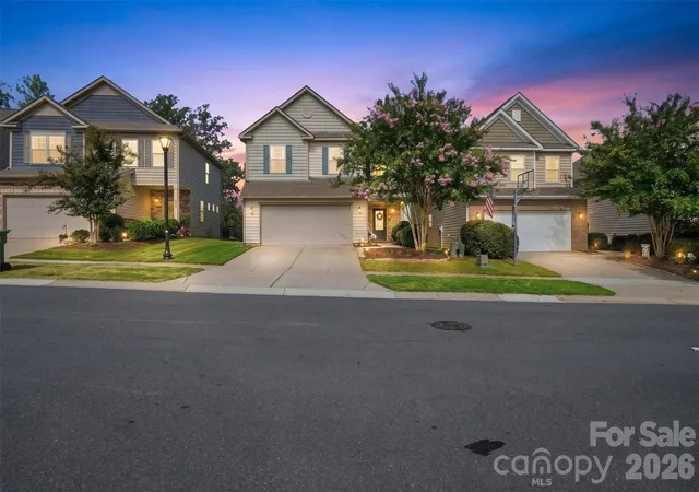 Photo 2 of Single family home for sale at 1727 Trentwood Dr, Fort Mill, SC 29715 | MLS# 4420632 | Listing updated on 2026-09-04