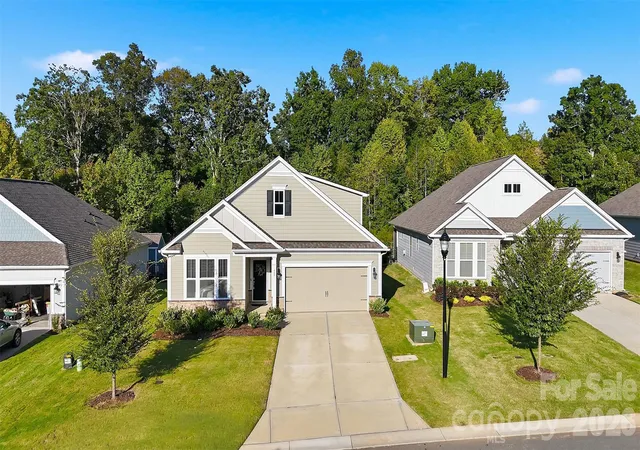 Photo 2 of Single family home for sale at 485 York Rd, Troutman, NC 28166 | MLS# 4420637 | Listing updated on 2026-10-01
