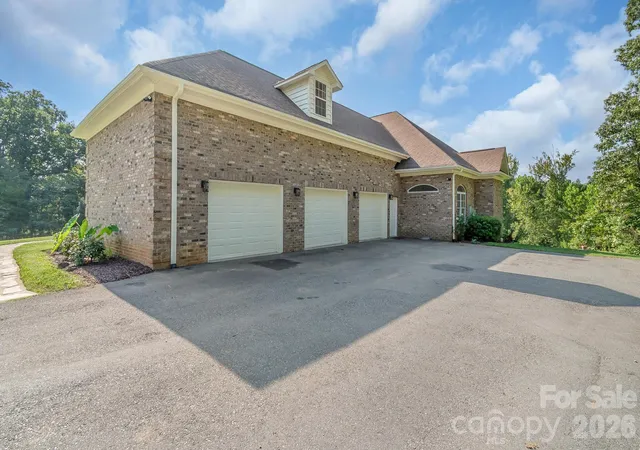 Photo 3 of Sale Pending at 4023 Prosperity Way, Stanley, NC 28164 | MLS# 4420641 | Listing updated on 2026-09-22