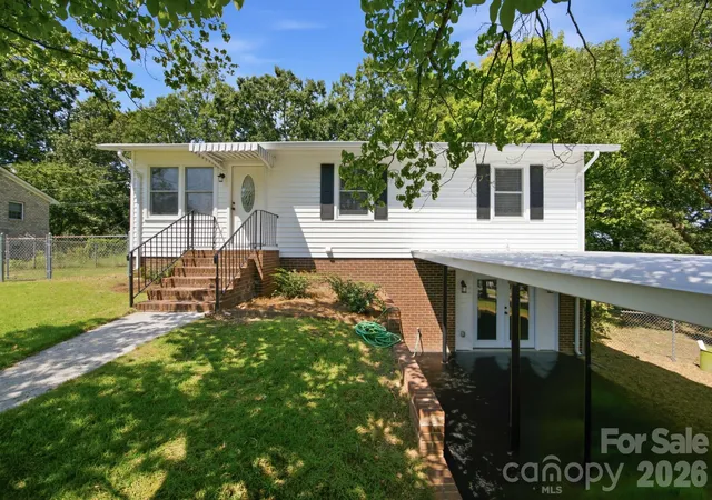 Photo 1 of Sale Pending at 1720 Valwood St, Kannapolis, NC 28083 | MLS# 4420643 | Listing updated on 2026-10-04