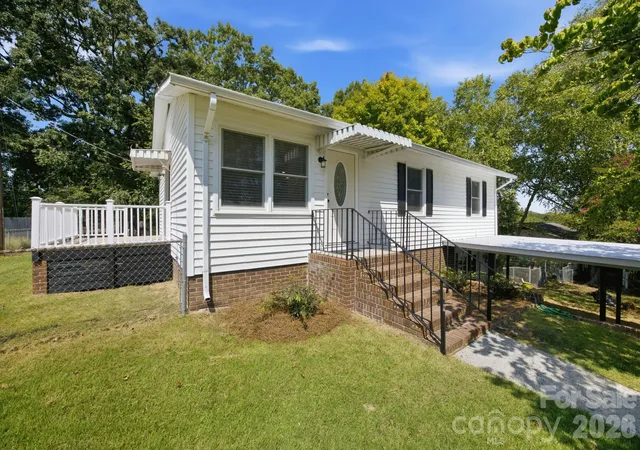 Photo 3 of Sale Pending at 1720 Valwood St, Kannapolis, NC 28083 | MLS# 4420643 | Listing updated on 2026-10-04