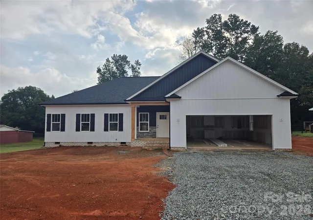 Photo 1 of Single family home for sale at 2850 Leonard Rd, Lexington, NC 27295 | MLS# 4420648 | Listing updated on 2026-09-21