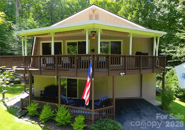Photo 3 of Single family home for sale at 477 Locust Dr, Maggie Valley, NC 28751 | MLS# 4420658 | Listing updated on 2026-10-06