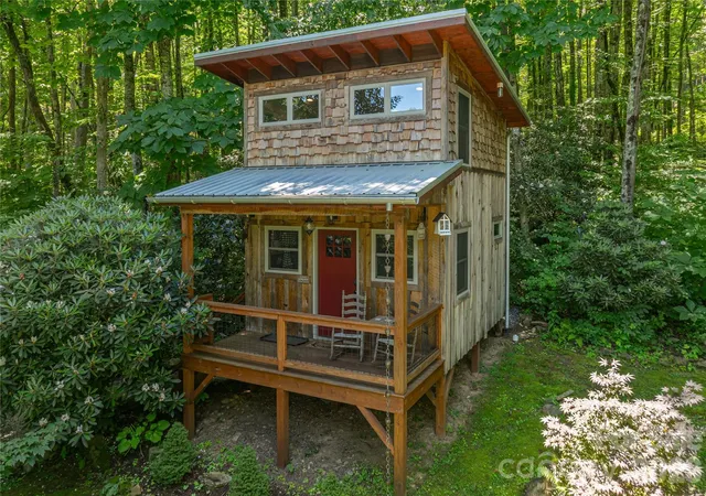 Single family home for sale at 477 Locust Dr, Maggie Valley, NC 28751 | MLS# 4420658