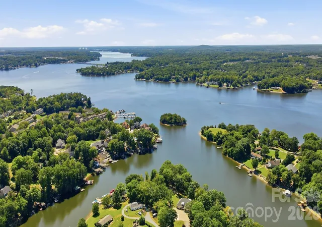 Photo 2 of Single family home for sale at 13800 Woody Point Rd, Charlotte, NC 28278 | MLS# 4420701 | Listing updated on 2026-09-18