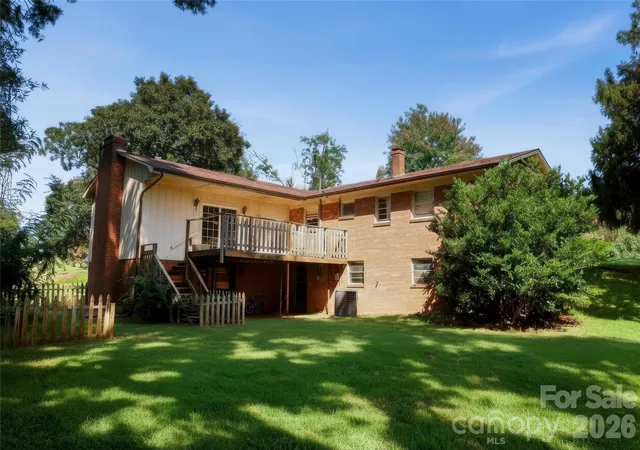 Photo 2 of Single family home for sale at 1701 Richey Rd, Taylorsville, NC 28681 | MLS# 4420741 | Listing updated on 2026-10-17