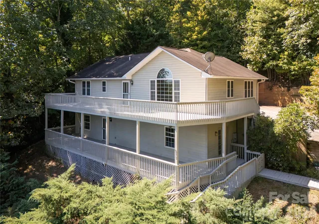 Single family home for sale at 219 Greens View Dr, Horse Shoe, NC 28742 | MLS# 4420753