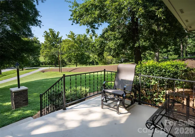 Photo 4 of Single family home for sale at 1 Morris Dr, Weaverville, NC 28787 | MLS# 4420756 | Listing updated on 2026-09-08