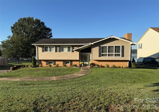 Photo 3 of Single family home for sale at 152 N Shore Dr, Cherryville, NC 28021 | MLS# 4420770 | Listing updated on 2026-10-08