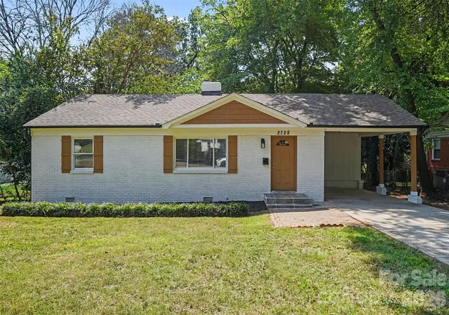 Photo 1 of Single family home for sale at 2728 Arnold Dr, Charlotte, NC 28205 | MLS# 4420796 | Listing updated on 2026-09-05