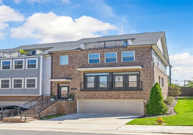 Photo 2 of Townhouse for sale at 17141 Soho Dr, Charlotte, NC 28204 | MLS# 4420799 | Listing updated on 2026-10-03