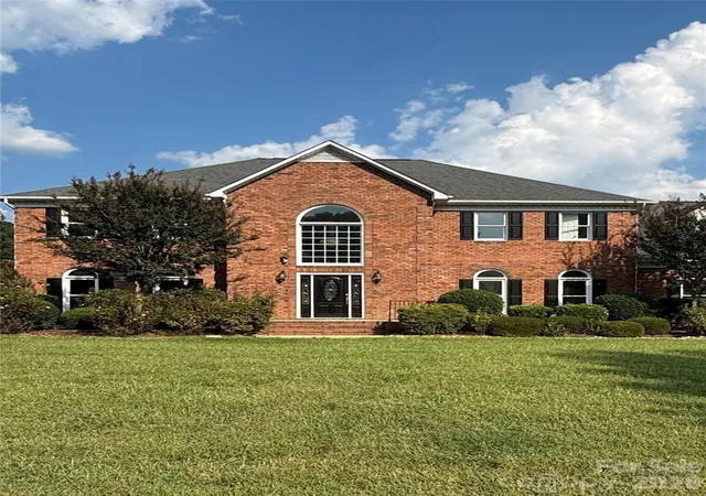 Single family home for sale at 1001 Downpatrick Ln NW, Concord, NC 28027 | MLS# 4420811