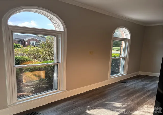 Photo 4 of Single family home for sale at 1001 Downpatrick Ln NW, Concord, NC 28027 | MLS# 4420811 | Listing updated on 2026-09-20