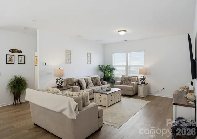 Photo 4 of Single family home for sale at 10100 Travis Floyd Ln, Charlotte, NC 28214 | MLS# 4420818 | Listing updated on 2026-10-22