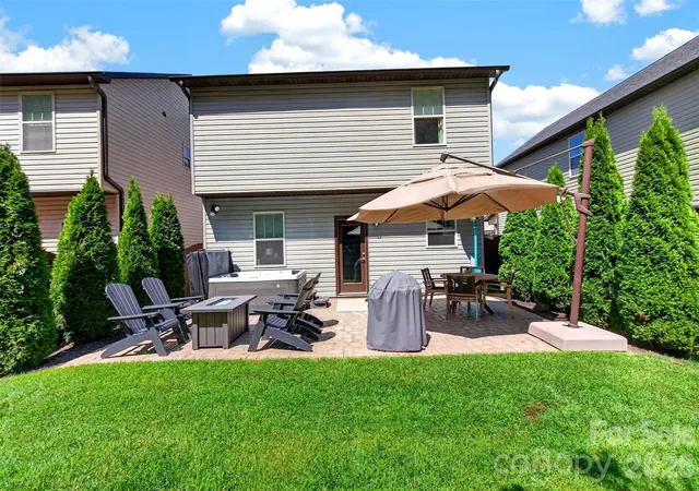 Photo 4 of Single family home for sale at 15 Greenly Ln, Fletcher, NC 28732 | MLS# 4420820 | Listing updated on 2026-09-29