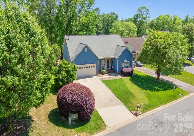Photo 2 of Single family home for sale at 12316 Panthersville Dr, Charlotte, NC 28269 | MLS# 4420849 | Listing updated on 2026-10-06