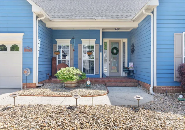 Photo 3 of Single family home for sale at 12316 Panthersville Dr, Charlotte, NC 28269 | MLS# 4420849 | Listing updated on 2026-10-06