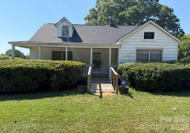 Single family home for sale at 1722 Unity Dr, Statesville, NC 28625 | MLS# 4420858