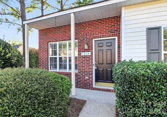 Photo 2 of Townhouse for sale at 1712 Pergola Pl, Charlotte, NC 28213 | MLS# 4420874 | Listing updated on 2026-09-05