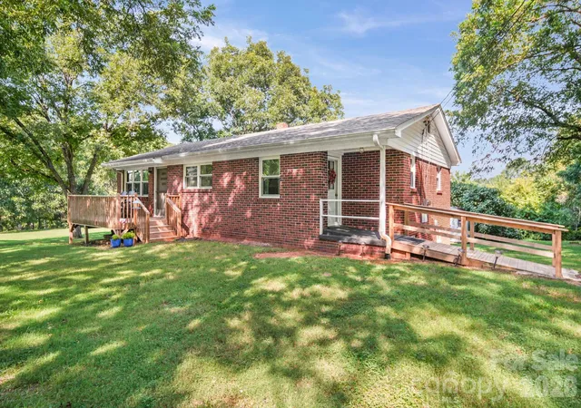 Photo 1 of Sale Pending at 120 Kirkwood Dr, Concord, NC 28025 | MLS# 4420881 | Listing updated on 2026-09-09