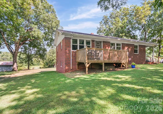 Photo 2 of Sale Pending at 120 Kirkwood Dr, Concord, NC 28025 | MLS# 4420881 | Listing updated on 2026-09-09