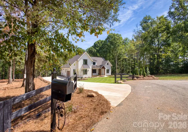 Photo 1 of Single family home for sale at 1103 Oakmont Dr, Rock Hill, SC 29732 | MLS# 4420882 | Listing updated on 2026-09-15