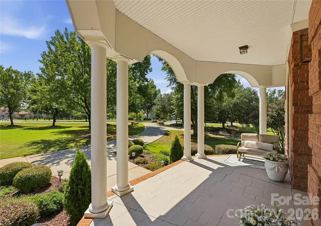 Photo 3 of Single family home for sale at 459 Valley Run Dr, Waxhaw, NC 28173 | MLS# 4420885 | Listing updated on 2026-09-21