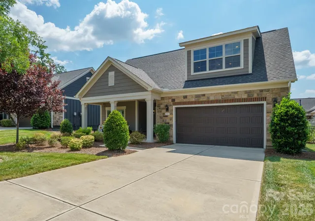 Photo 2 of Single family home for sale at 2205 Lincolnshire Ln, Waxhaw, NC 28173 | MLS# 4420886 | Listing updated on 2026-09-19