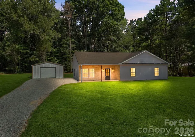 Photo 1 of Single family home for sale at 420 Old Wood Ln, Salisbury, NC 28144 | MLS# 4420891 | Listing updated on 2026-09-25