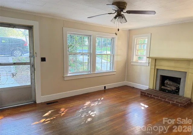 Photo 3 of Single family home for sale at 1650 Berkley St SW, Lenoir, NC 28645 | MLS# 4420897 | Listing updated on 2026-10-02