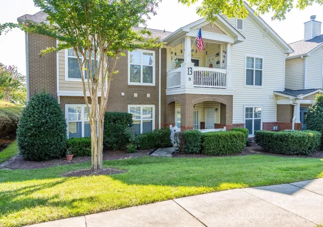 Condo for sale at 16638 Amberside Rd E, Cornelius, NC 28031 | MLS# 4420901